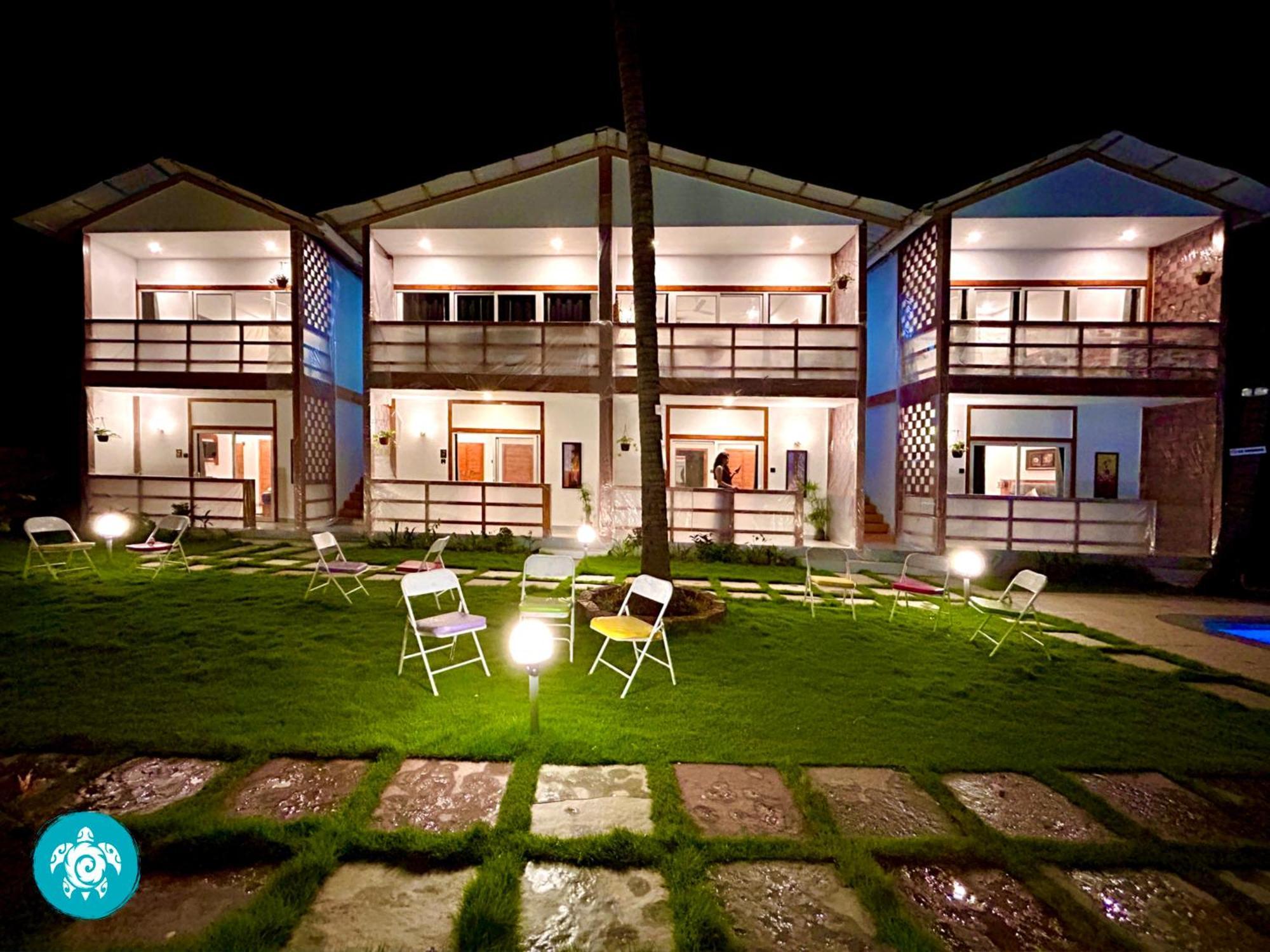 White Turtle Hotel Morjim Εξωτερικό φωτογραφία